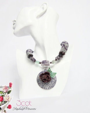 Colier "Kiss From A Rose"