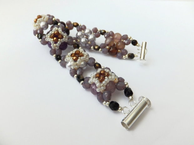 REZERVAT - Printesa violet - bratara eleganta