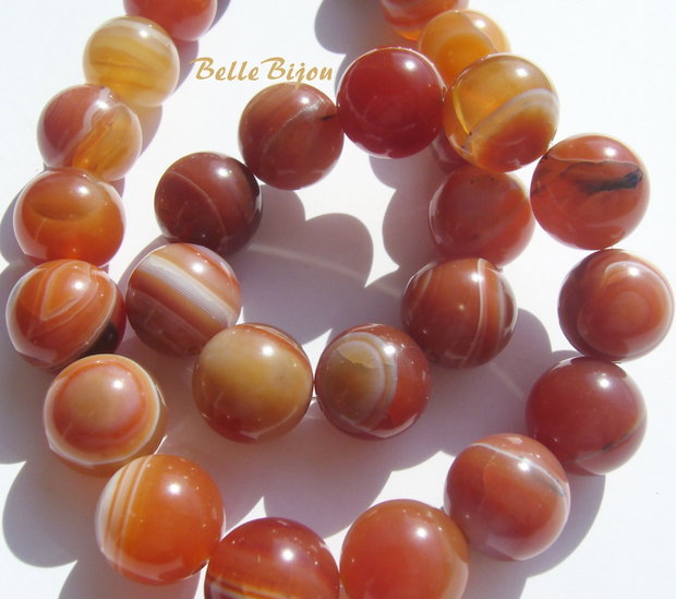 Agate dungate in nuante de rosu - caramiziu - alb 14 mm