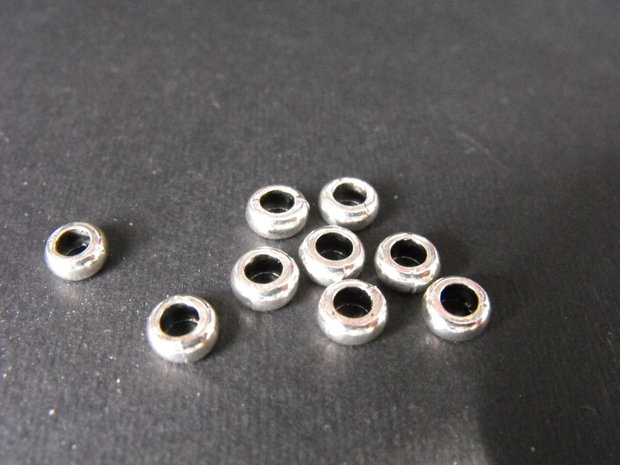 DISTANTIER PENTRU SNUR - 7 X 3 MM