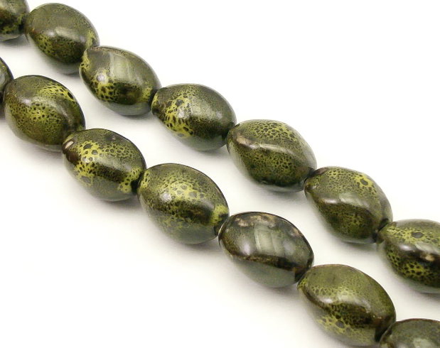 Margele portelan, oval rasucit 20x14 mm (cod 22-39)