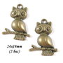 3745 - (2 buc) Minipandantiv bronz bufnite