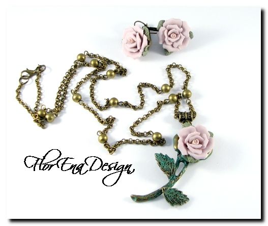 F1021 - SET Roses cercei si colier