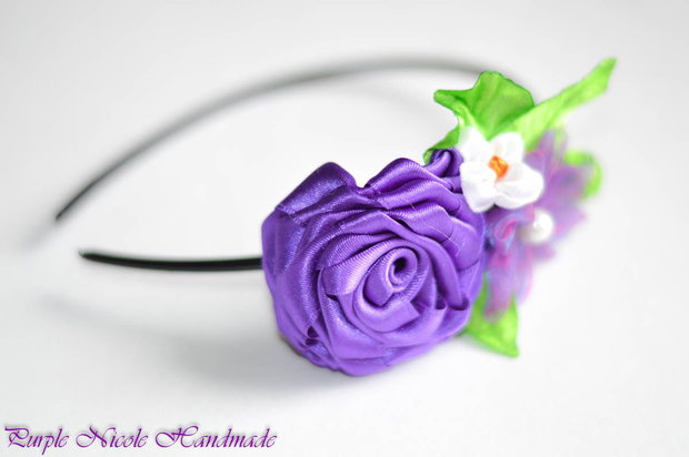 Bundle of Love - cordeluta flori saten
