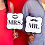 Props/Decoratiuni petreceri/nunta/botez/candy bar/mustati/ochelari/Semne  pentru mire si mireasa