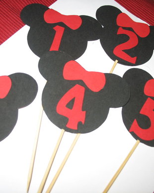 Numar de masa Mickey/Minnie  handmade