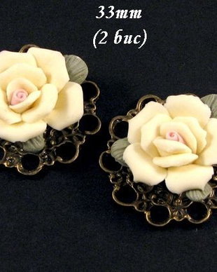 3921 - (2 buc) Set 2 pandantive baza bronz si trandafiri portelan galben