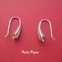 (2 buc) Tortite cercei cu pin argiuntiu satinat model deosebit aprox 27x18 mm