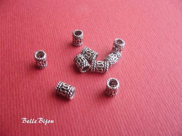 Tub din argint antichizat INDIA cu linie serpuita aprox 6x4 mm