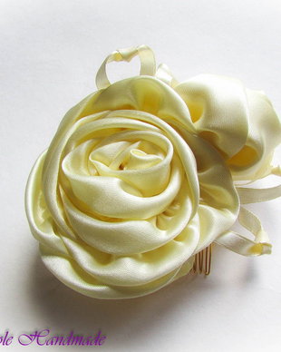 Vintage Vanilla Wedding - pieptene par elegant