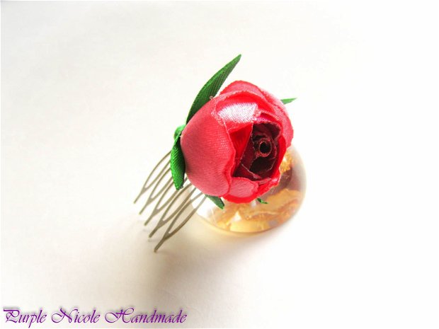 Red Heart Rose - pieptene par trandafir satin
