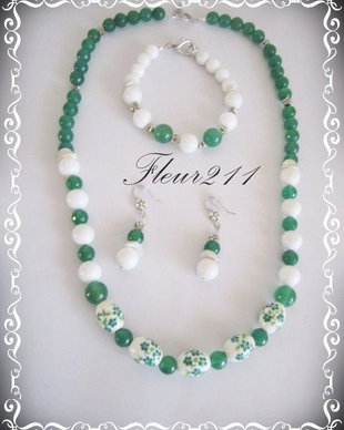 SET- AGATE VERZI, JAD ALB SI PORTELAN