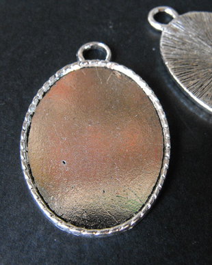PANDANTIV OVAL - BAZA CABOCHON - 46 X 31 MM