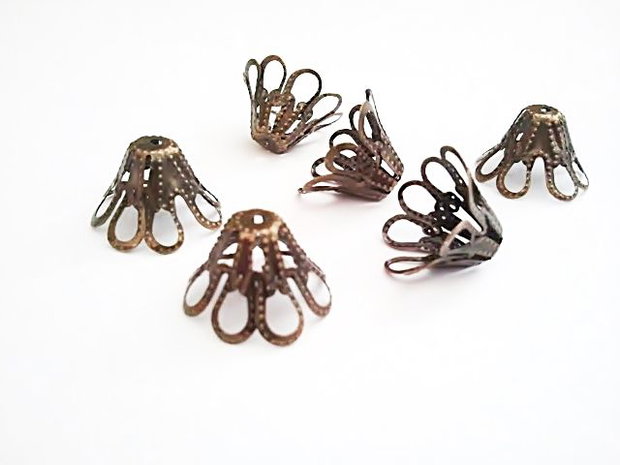1b Capac margele ,finisaj bronz ,filigranat 15x10 mm