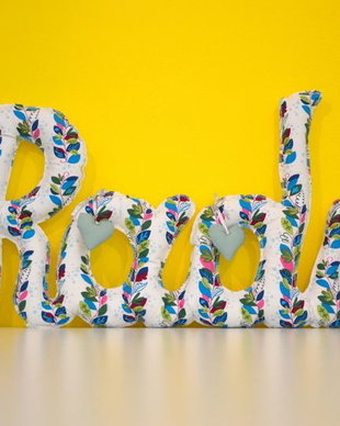 Litere din material textil