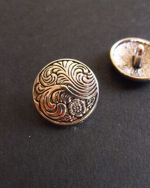BUTON - NASTURE - 18 MM