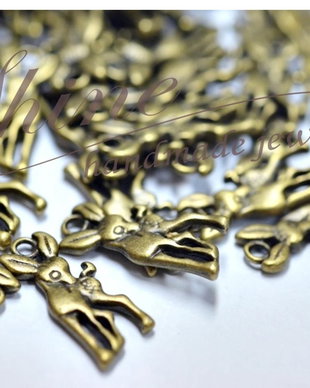 Charm caprioara, bronz antichizat