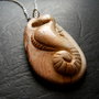 PANDANTIV JASP SCULPTAT CALUT DE MARE