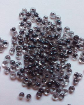 LMN223 - (50g) margele transparente cu miez negru 2 mm
