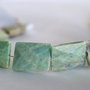 Ruby in fuchsite 12-16x10-12mm (1)