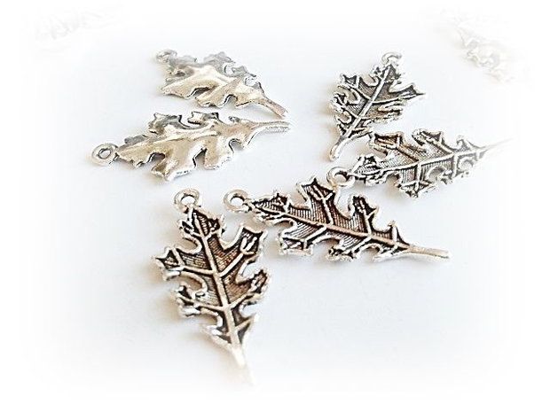 1b charm frunza 28x15mm (SALAK 011)