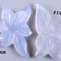 4189 - SET 2 buc Pandantive flori calcedonie bleu