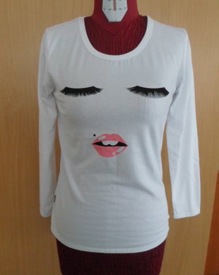 tricou PINK LIPS