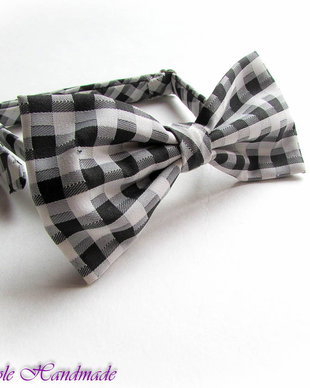 Sah  - papion material patratele alb, negru