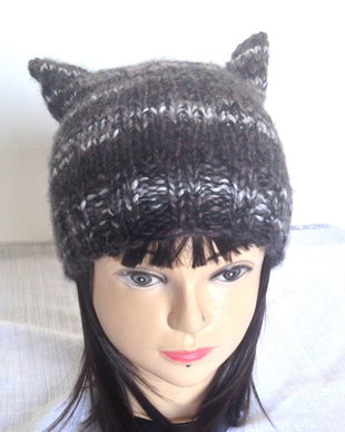 Caciula tricotata cu urechi de pisica Cat Ear