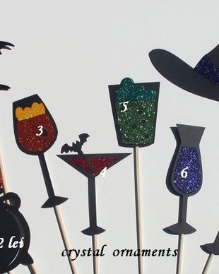 Props/mustati/decoratiuni petreceri/nunti/botezuri/halloween