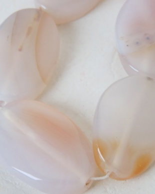 Agate albe 24 mm