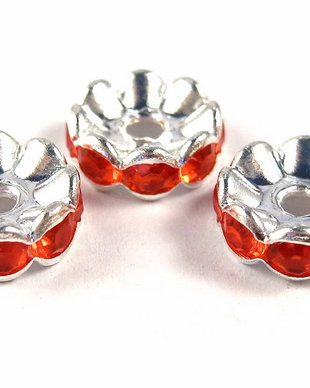 Distantiere argintii cu strasuri rosii, 10x4 mm