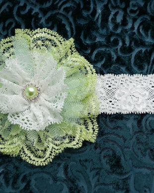 Bentita eleganta din dantela verde