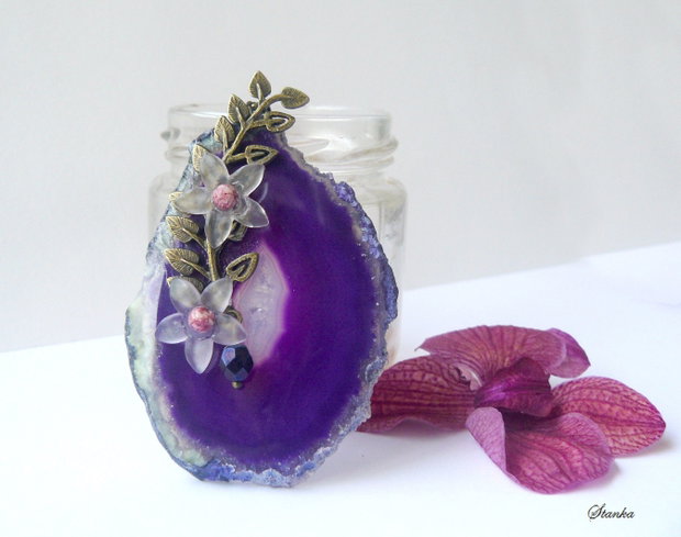 Agata violet