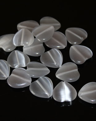 *** Inimioare cat eye **