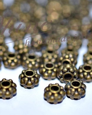 Distantier, bronz antichizat, 4.5x6.5mm