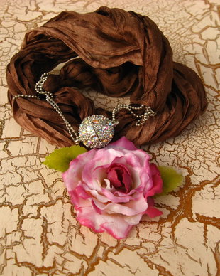 Blue Queen Rose - Colier la baza gatului