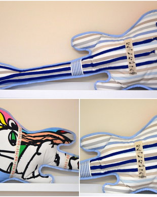 Perna in forma de chitara, guitar pillow, perna chitara