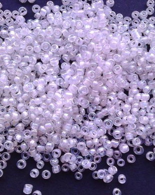 LMN226 - (50g) margele nisip 2 mm alb sidefat
