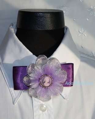 Brosa din lurex cu camee