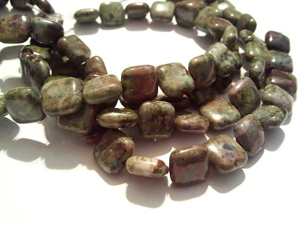 1b rainforest jasper ,patrat10x 10mm PAD3076