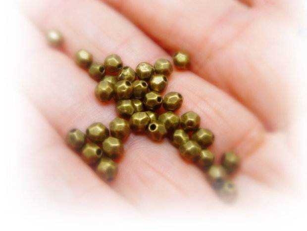10b distantier fatetat bronz antichizat 4mm ( ELGE 06)