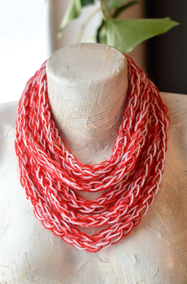 Tube scarf - Red & White