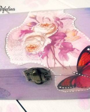 Cutie de lemn decorata