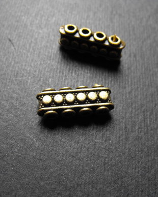 DISTANTIER BRONZ 4 ORIFICII - 18 X 7,5  MM