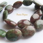 Jasper oval verde - maron aprox 6-7x15x20 mm