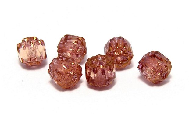 Margele Cathedral, 6 mm, antic pink