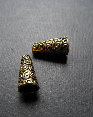 CON AURIU - 17 X 9 MM