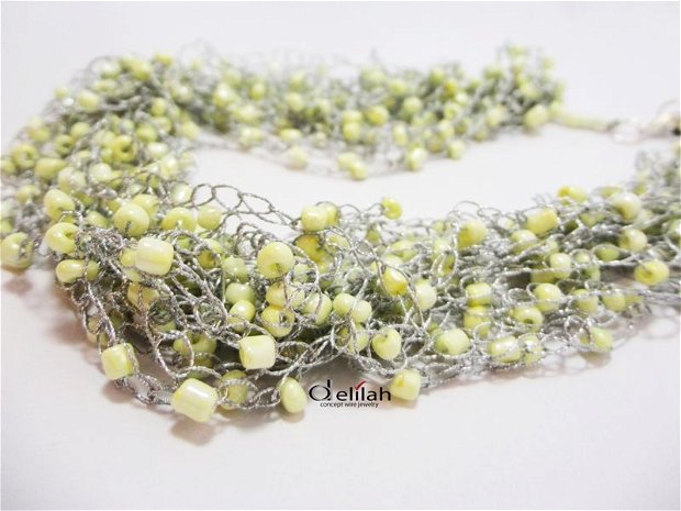 Colier "Silver Grey and Butter Beige Beads"