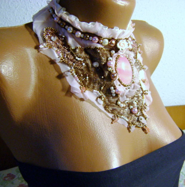 Colier statement / chocker/ dantelat, voalat